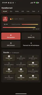 Écran d&rsquo;accueil de KataMarrant sur Android, affichant la progression du jour, les quatre modes d&rsquo;entraînement et la grille des succès